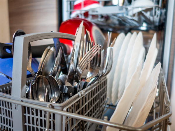 家用自动洗碗机那么多，怎么选择适合自己的？