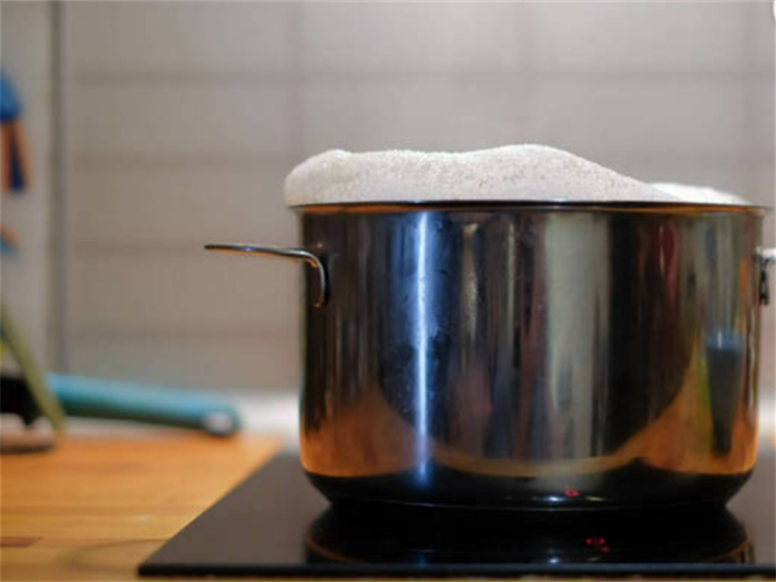 电炖锅使用方法是什么？日常使用电炖锅注意事项？