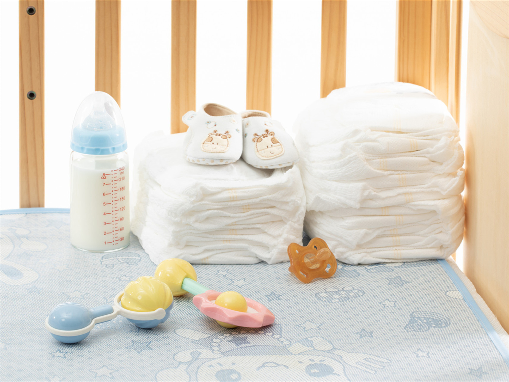 婴儿床十大品牌前五的都有哪些？婴儿床选购技巧？