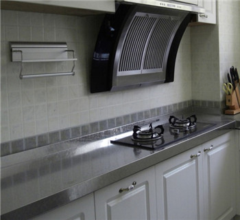 灶台和水槽的最佳位置  厨房的灶台一般多宽