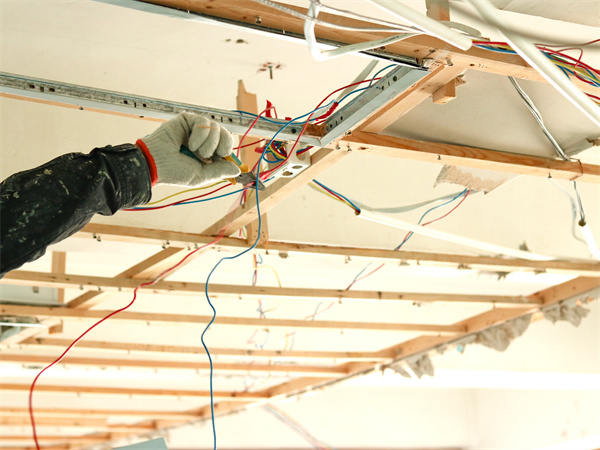 木工吊顶有哪些优缺点？安装吊顶的作用是什么？