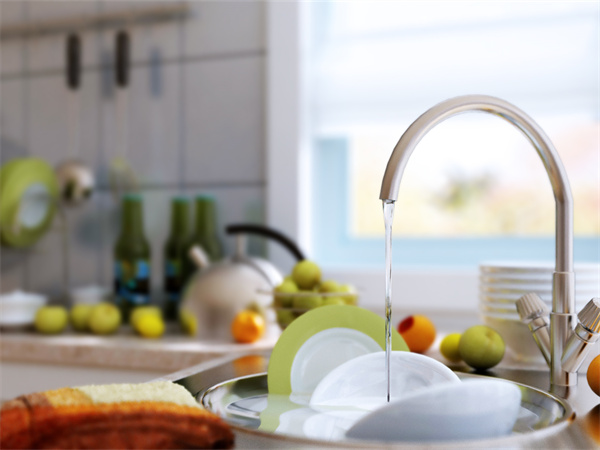 厨房净水器排名包含哪些品牌？如何选购厨房净水器？