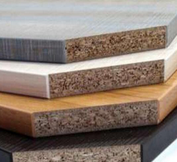 实木颗粒中纤板哪个贵  颗粒板和多层板哪个好