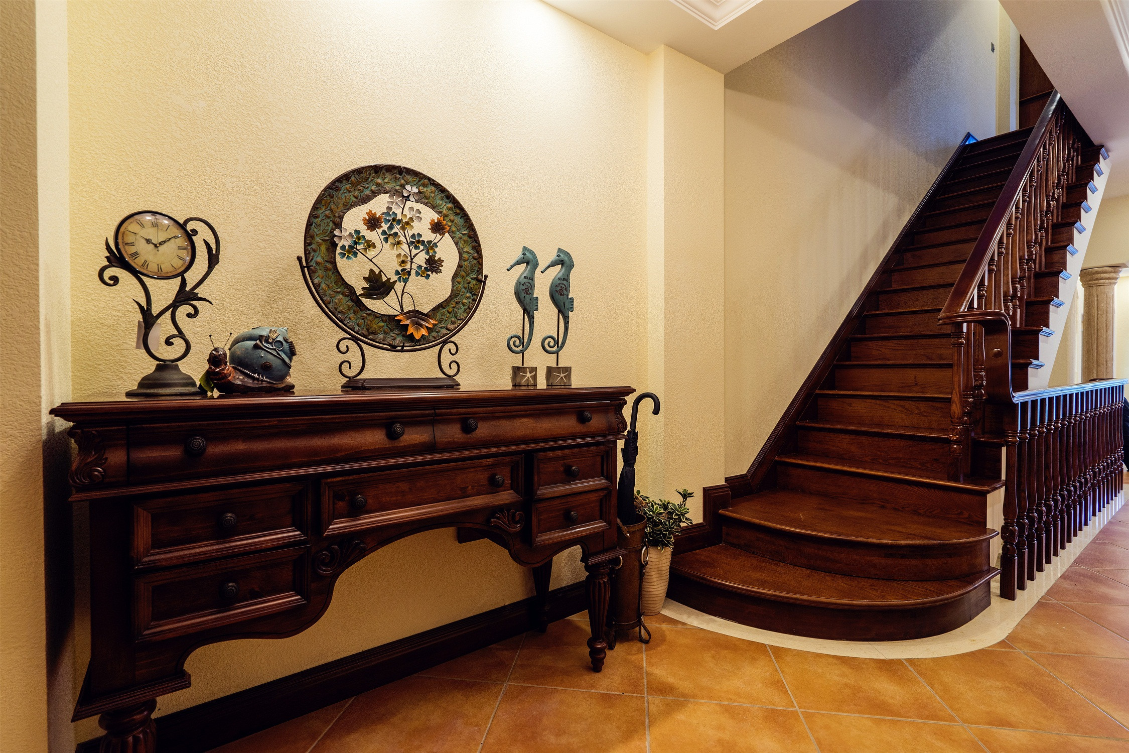 楼梯贴墙砖1.2米高的装修效果解析