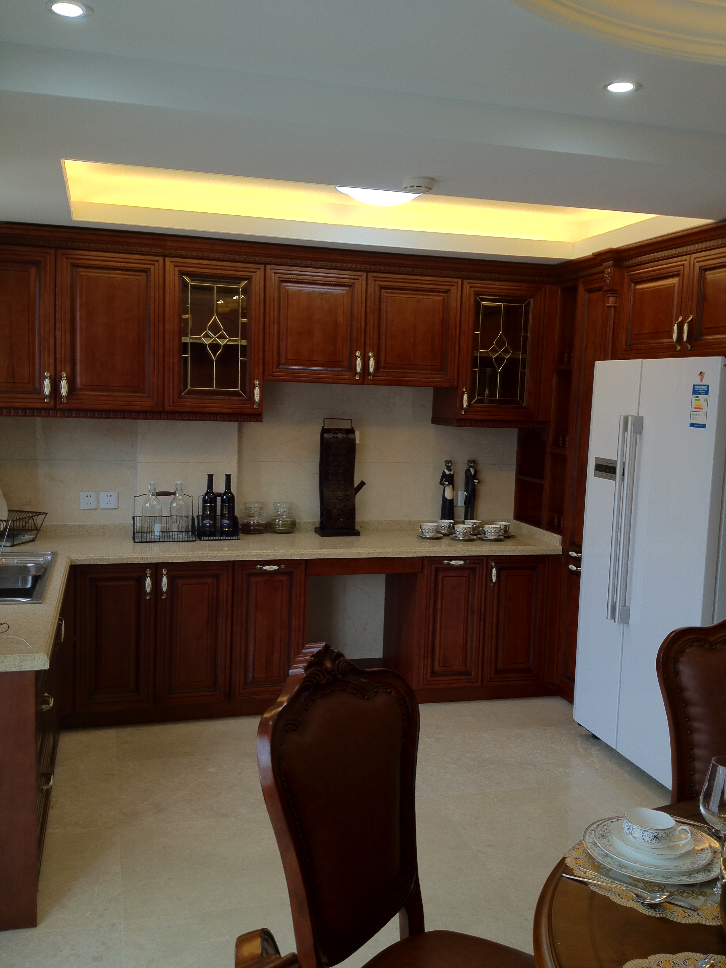 定制橱柜多少钱一米？价格揭秘与选择指南