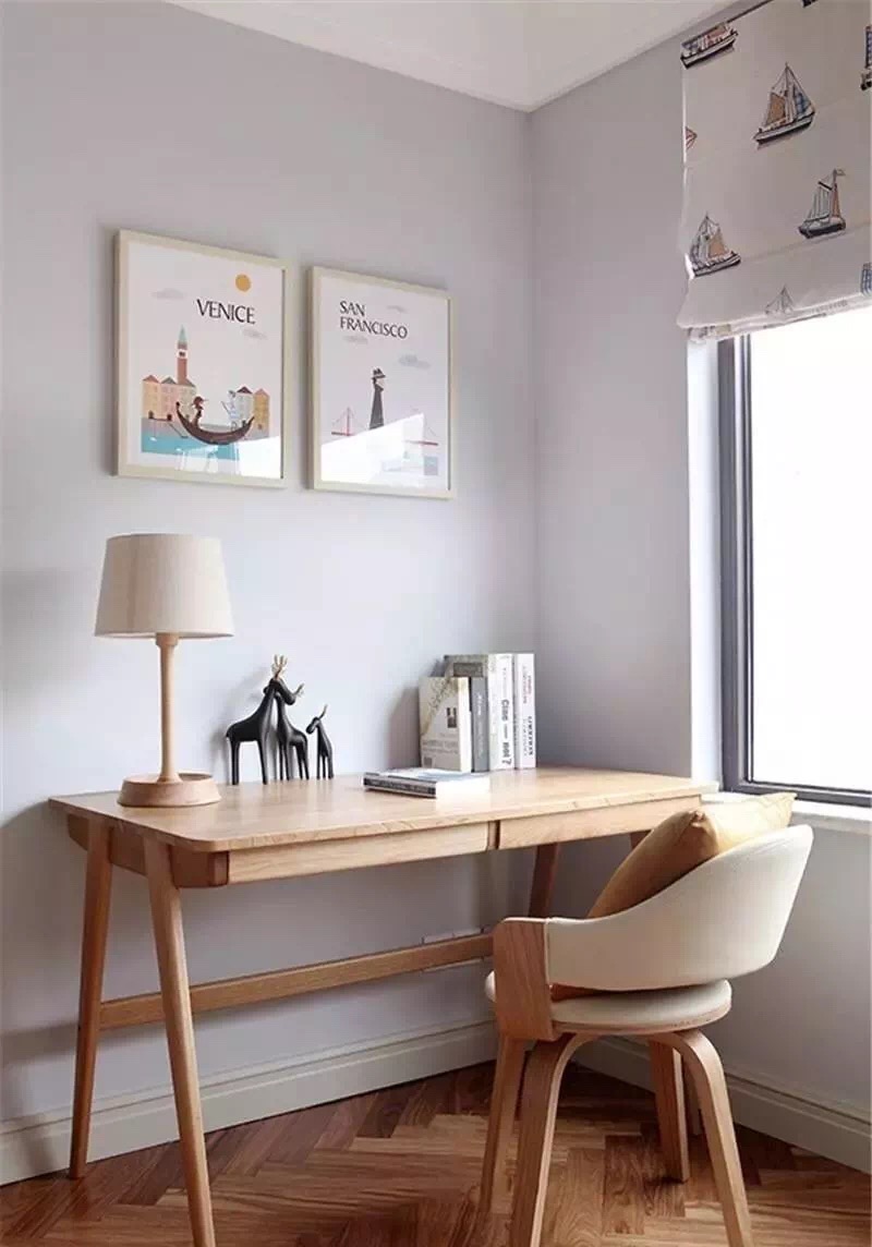 老桌子翻新效果图分享：焕然一新的小妙招