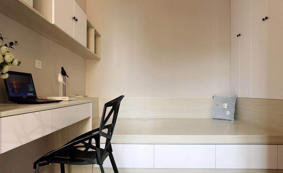 手提袋设计效果图：创意与实用的完美结合