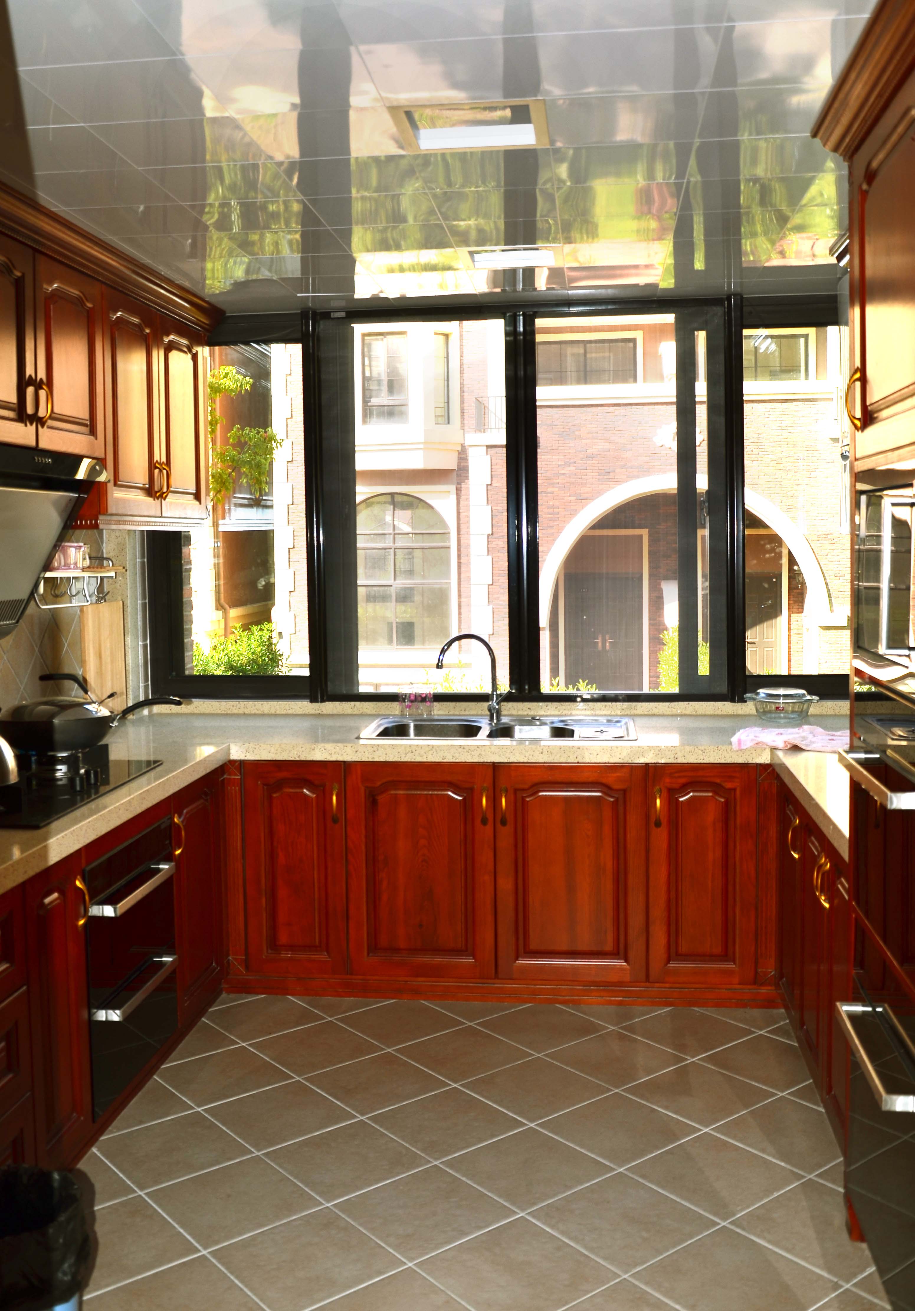 打造理想庭院：户外厨房设计效果图指南