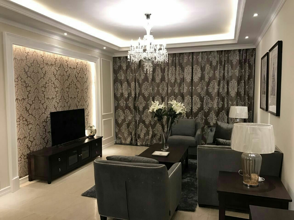 客厅壁纸选择与贴法攻略：打造美观实用空间