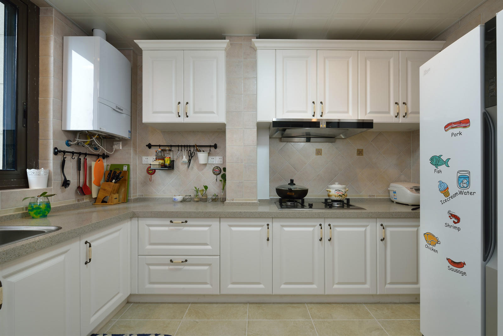 石材橱柜面效果图欣赏，提升厨房设计格调