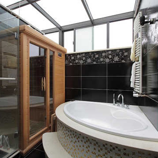 室外卫生间设计图片解析：现代与实用巧妙结合