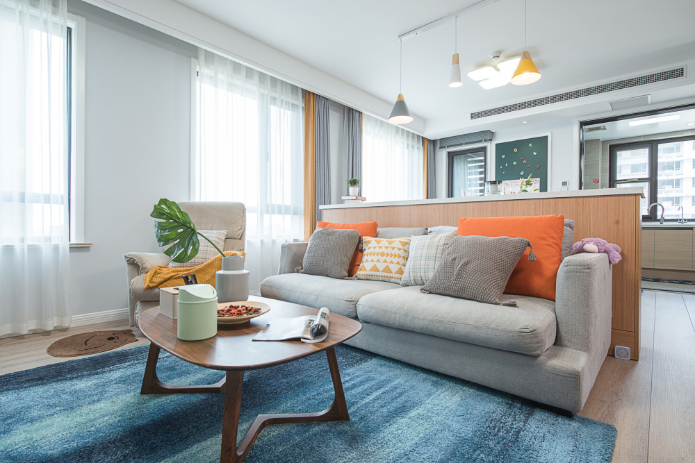 橘红色沙发客厅点亮家居氛围的设计灵感