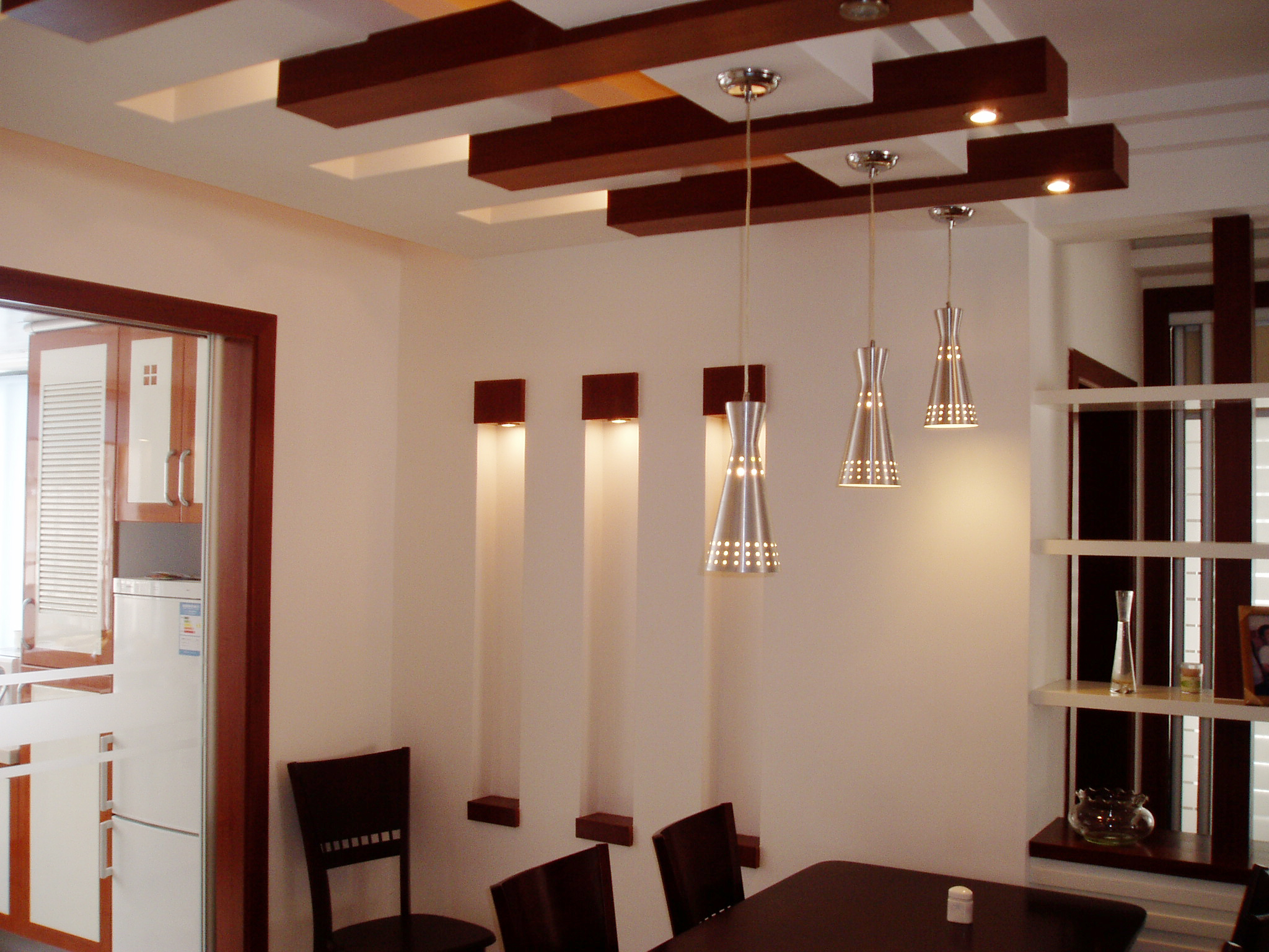 饭店棚顶造型效果图如何兼顾美观与省钱