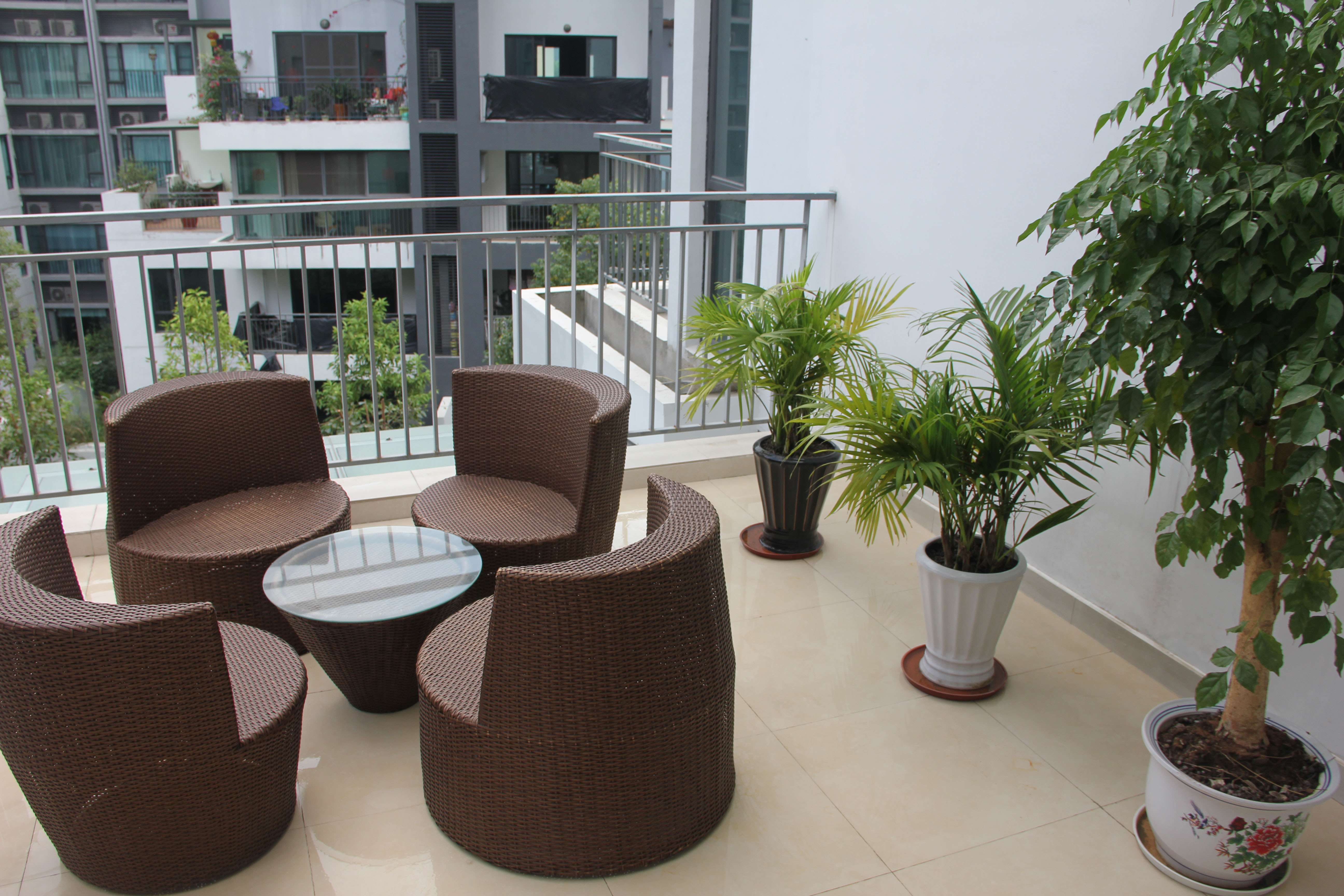 如何设计完美的横厅阳台方案？