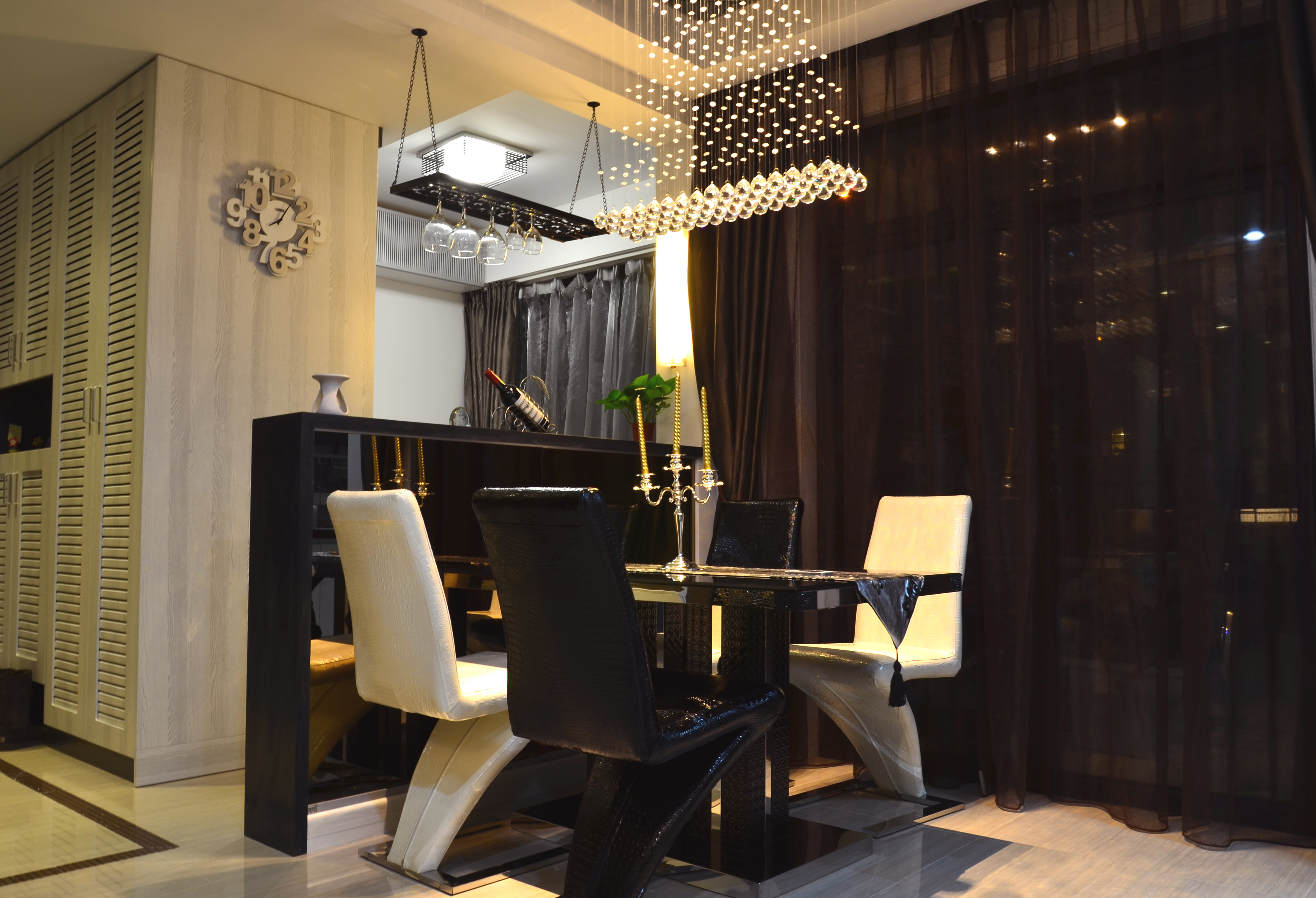 黑色简装修风格解析与设计方案推荐