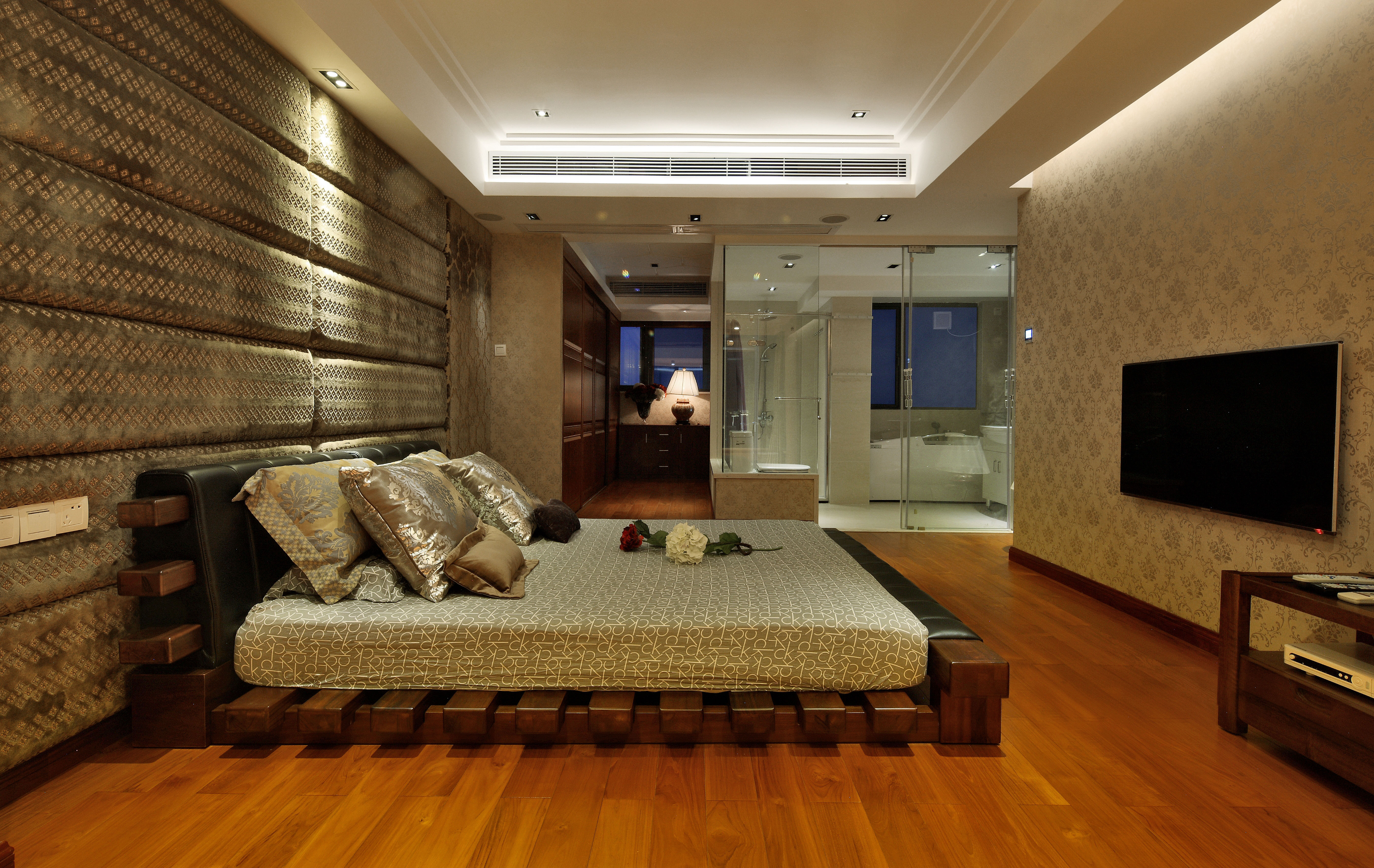 木工吊顶双眼皮效果图，提升居室空间层次感的设计灵感