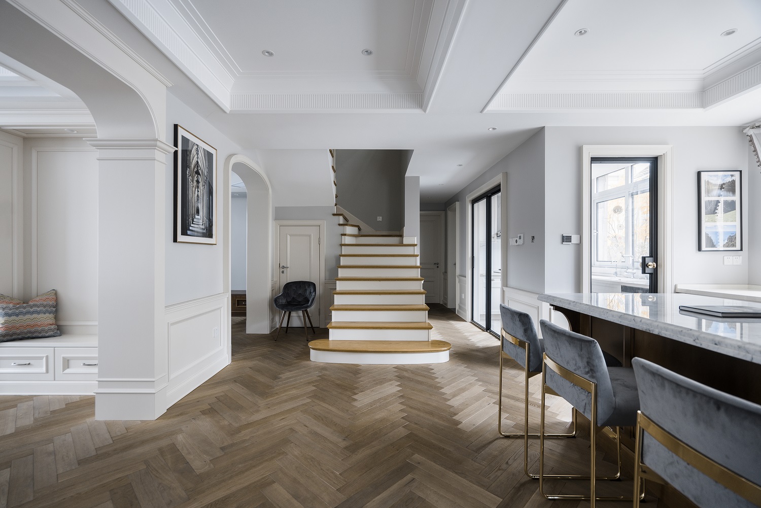 地板鱼骨拼效果图：独特设计与实用性完美结合