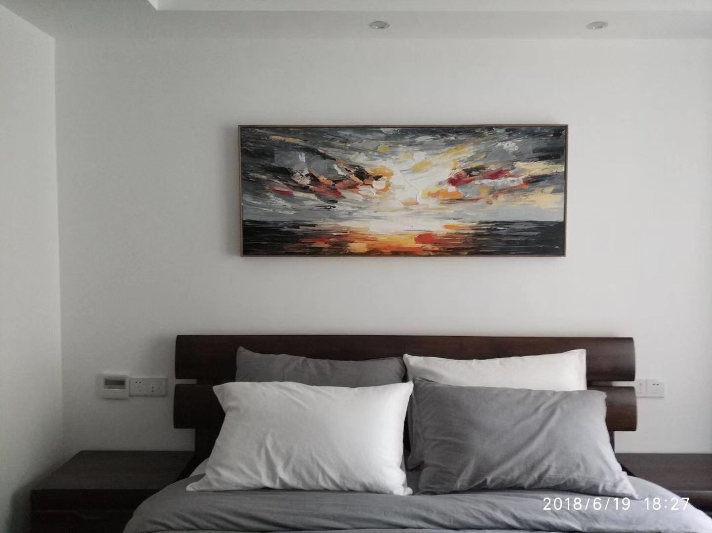 如何选择完美16:9比例卧室装饰图片