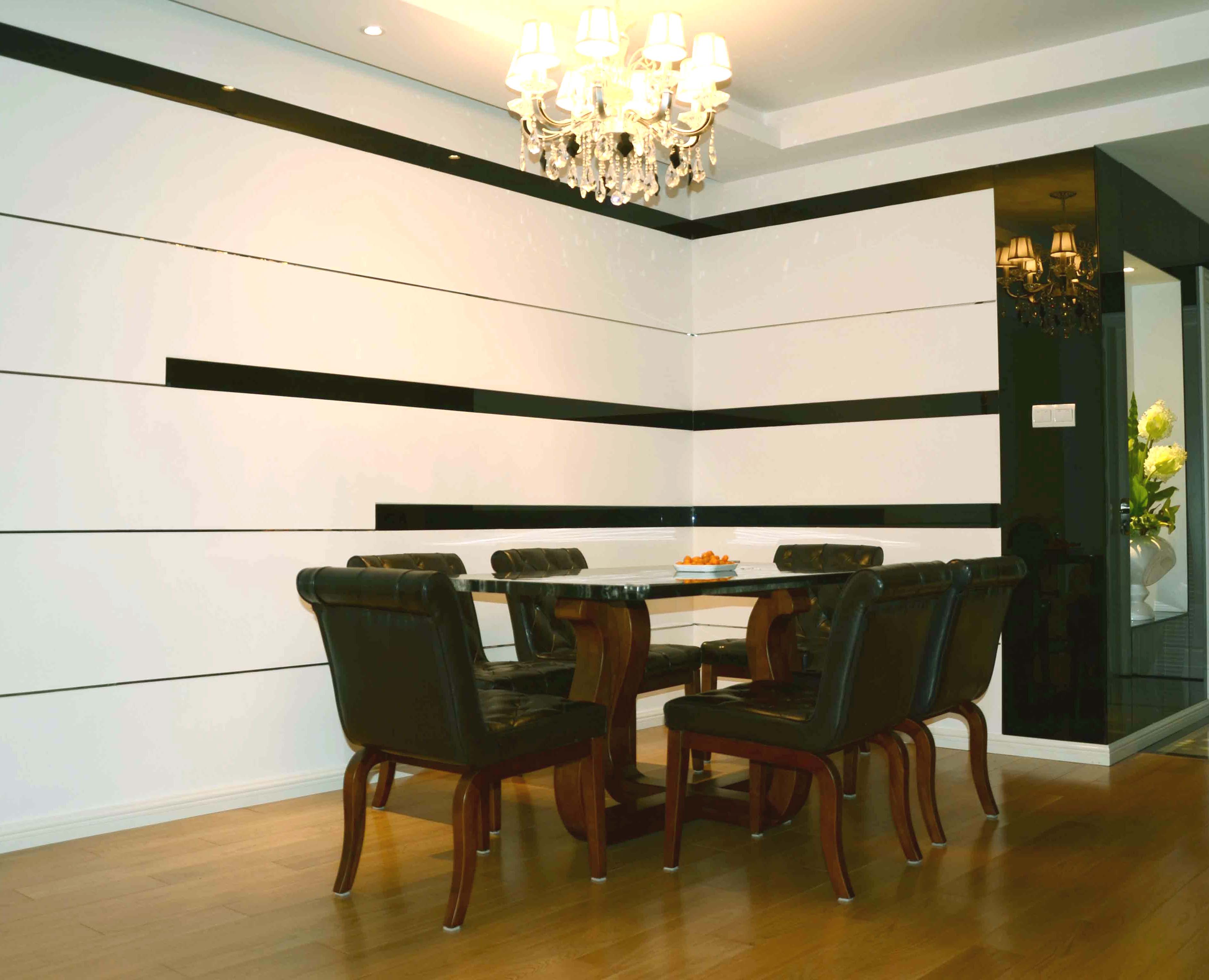 餐厅背景墙图片：提升空间美感的装饰灵感