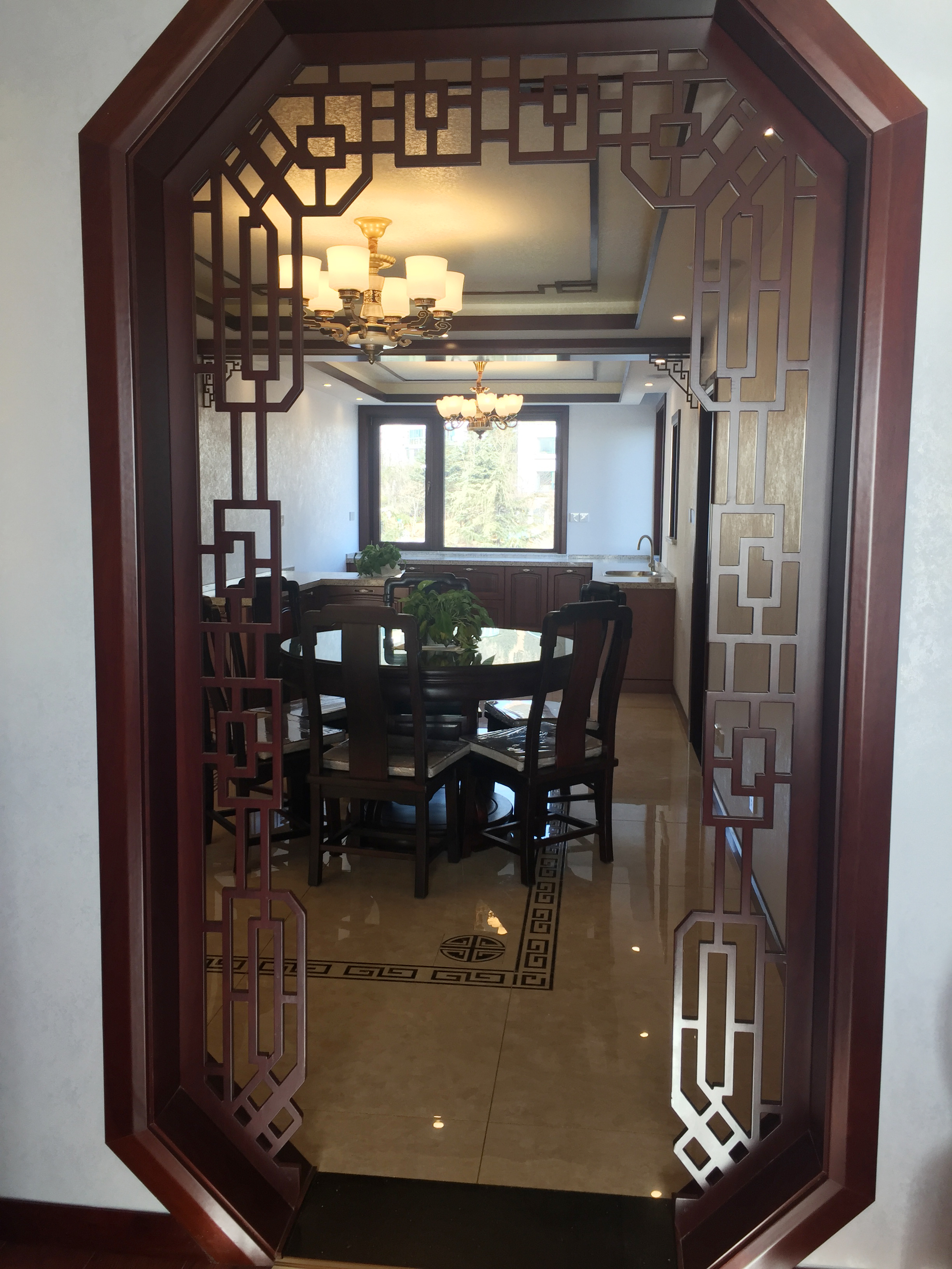 朝南大门图案设计灵感与实用建议