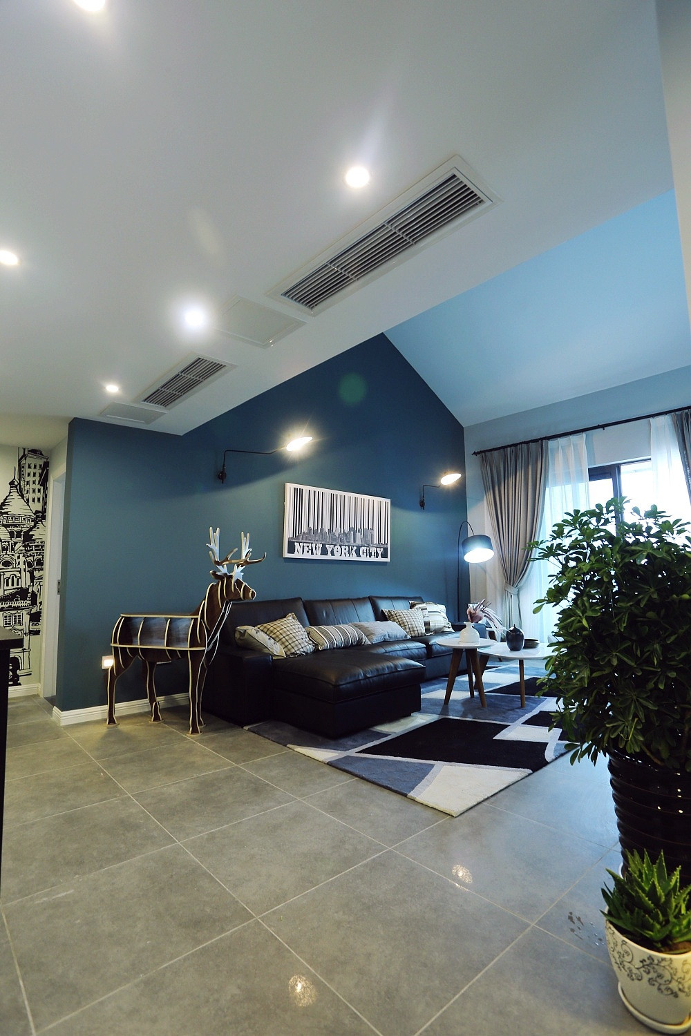 深蓝色配灰色装修效果图大全，打造高雅家居氛围