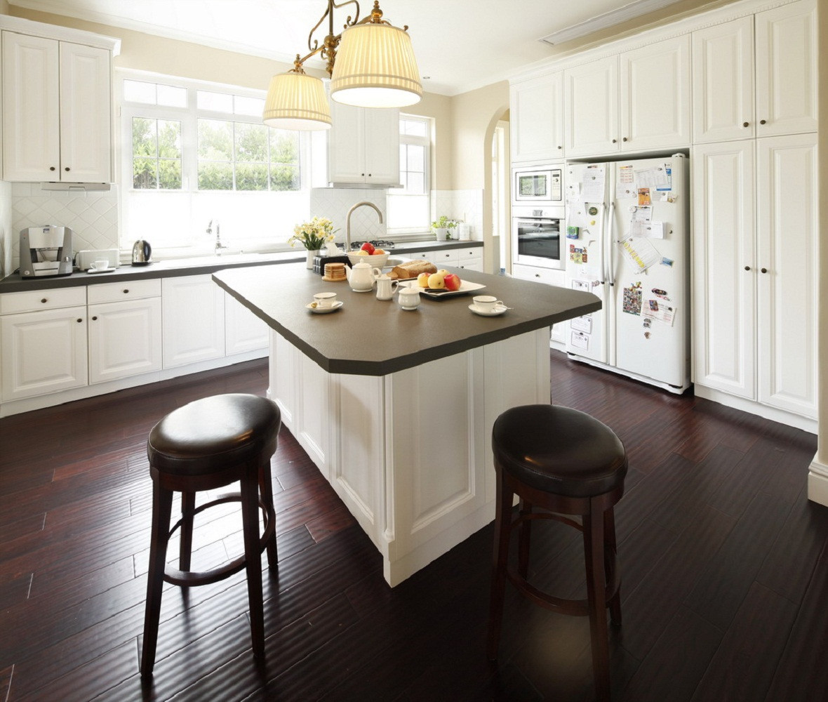 实木装修价格明细：影响因素解析与百安居透明报价指南