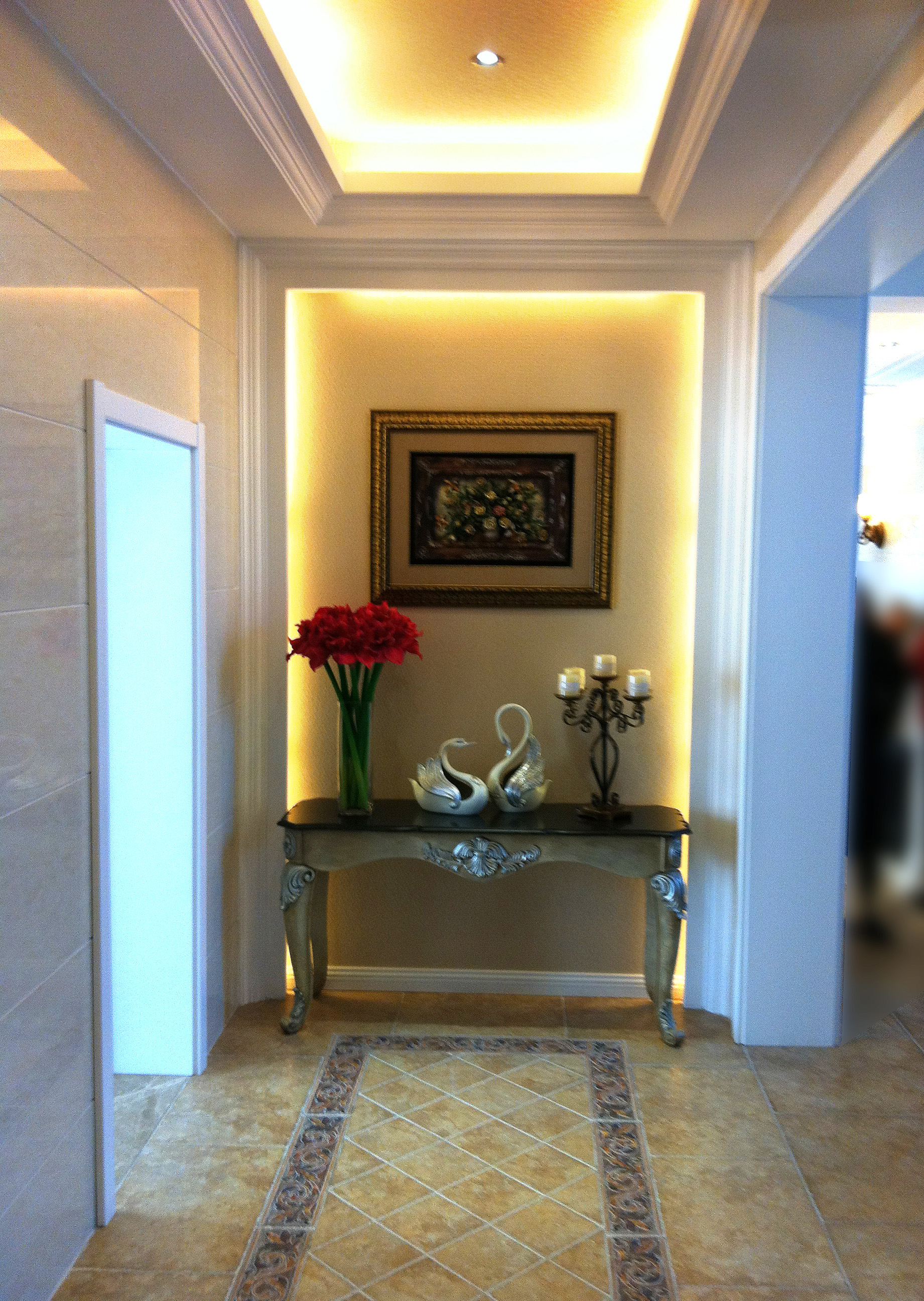 大门金字型设计的完美装修指南