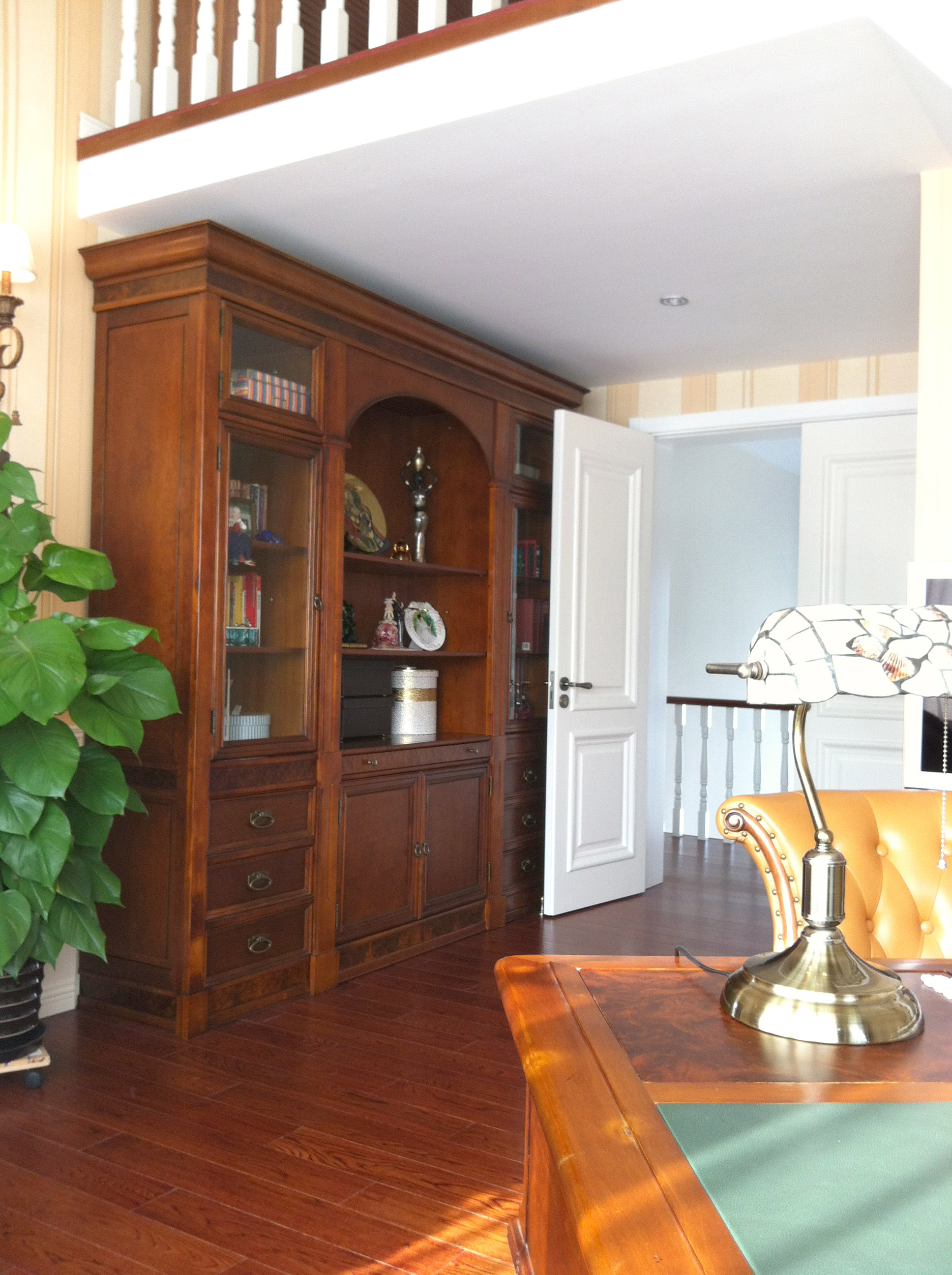 红橡原色柜子效果图大全与设计灵感