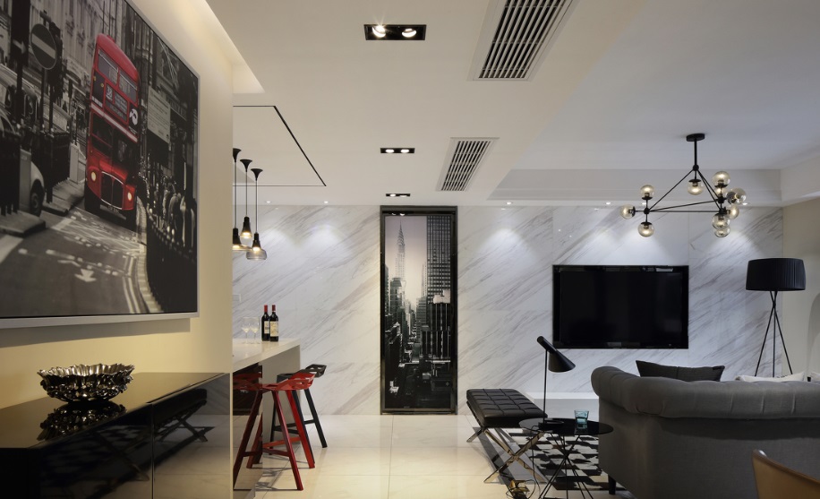 黑色格栅吊顶如何搭配灯光效果？打造现代感空间