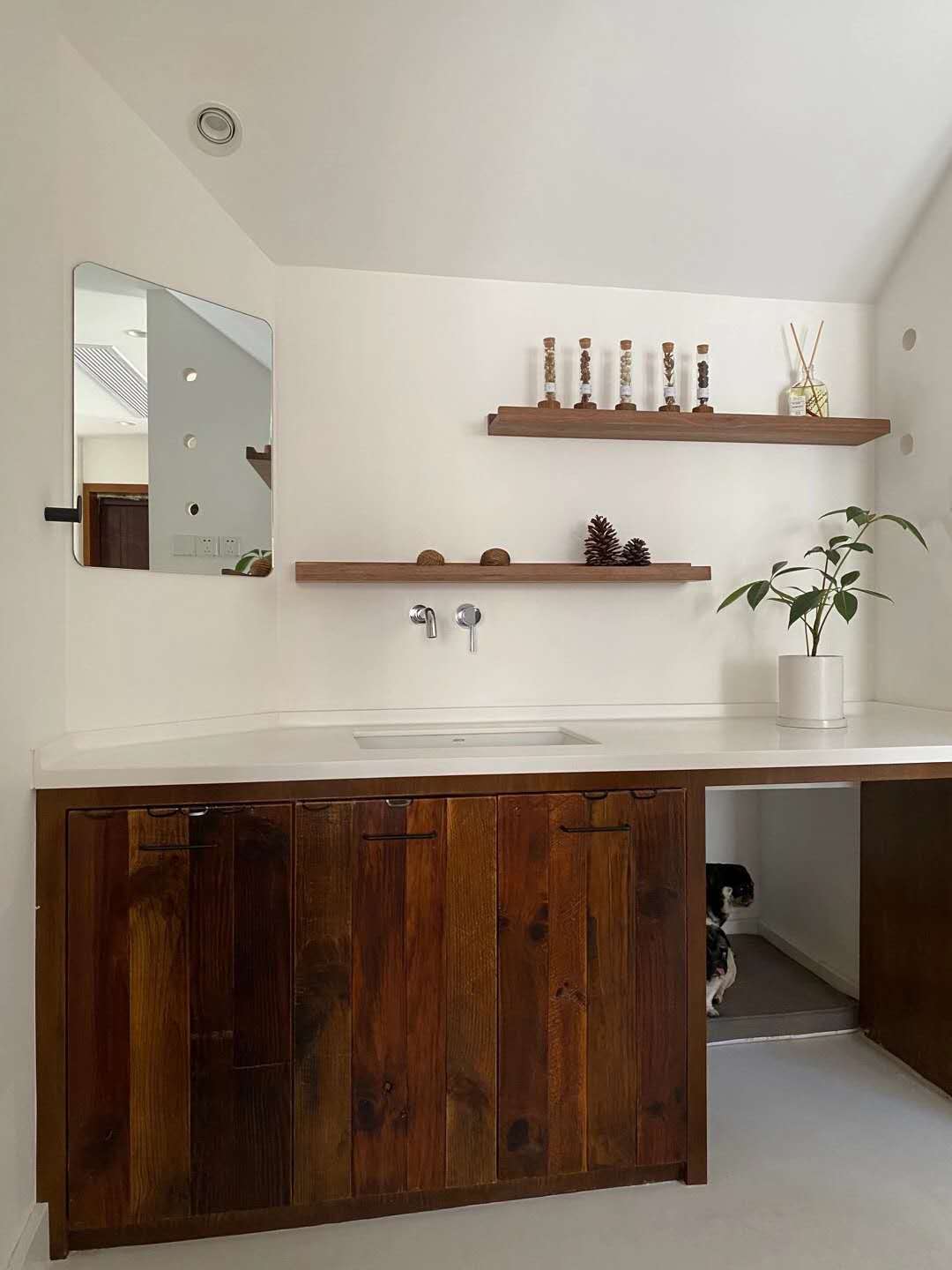 旧房翻新最简单方法：高效技巧+百安居专业方案