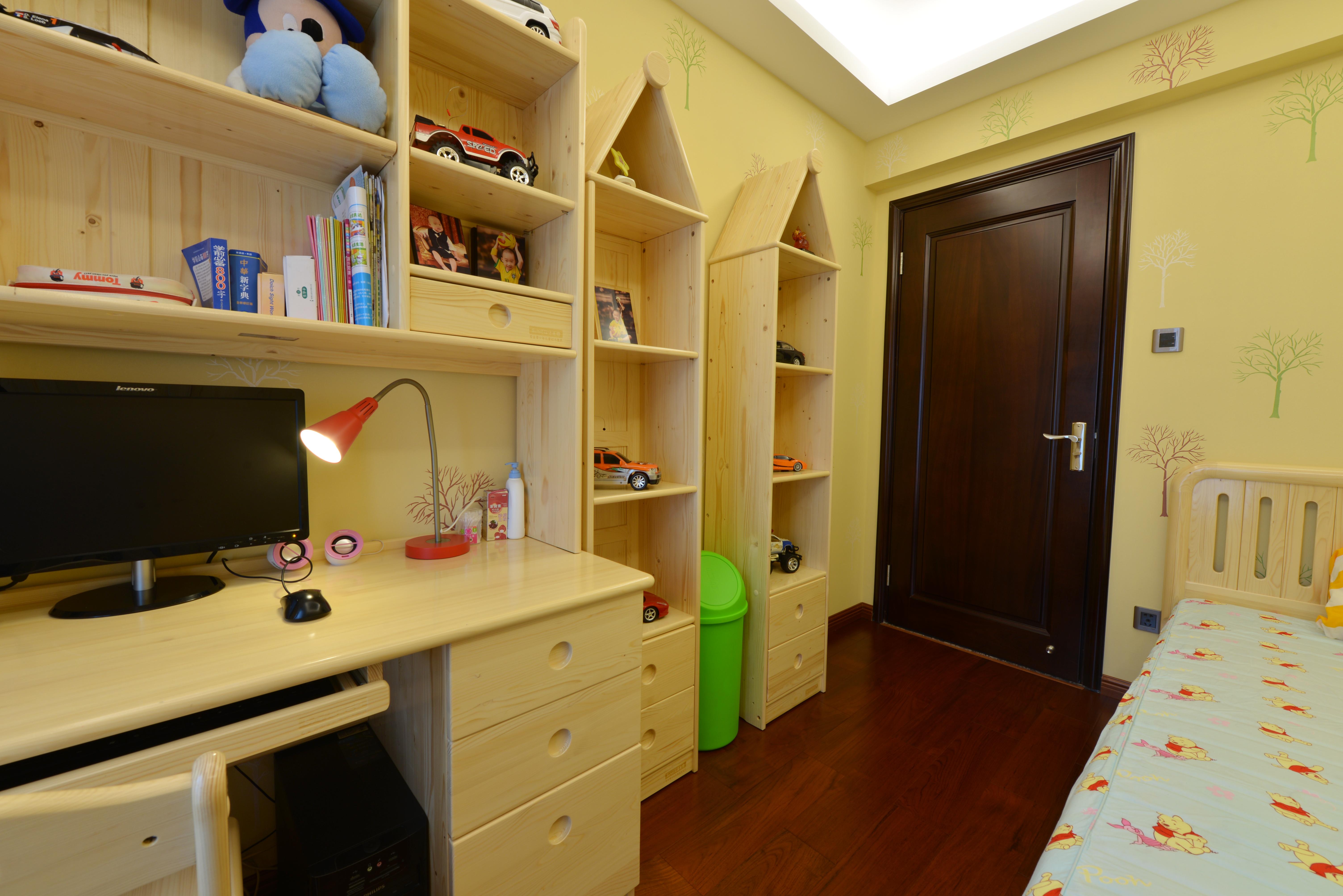 儿童衣柜内部设计与颜色搭配指南