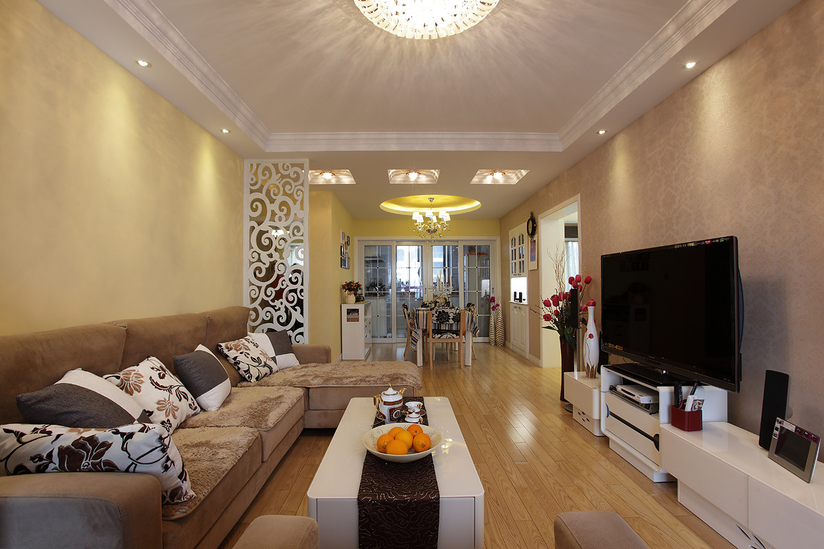 乐蜂装修公司？百安居：专业家装服务与选择优势