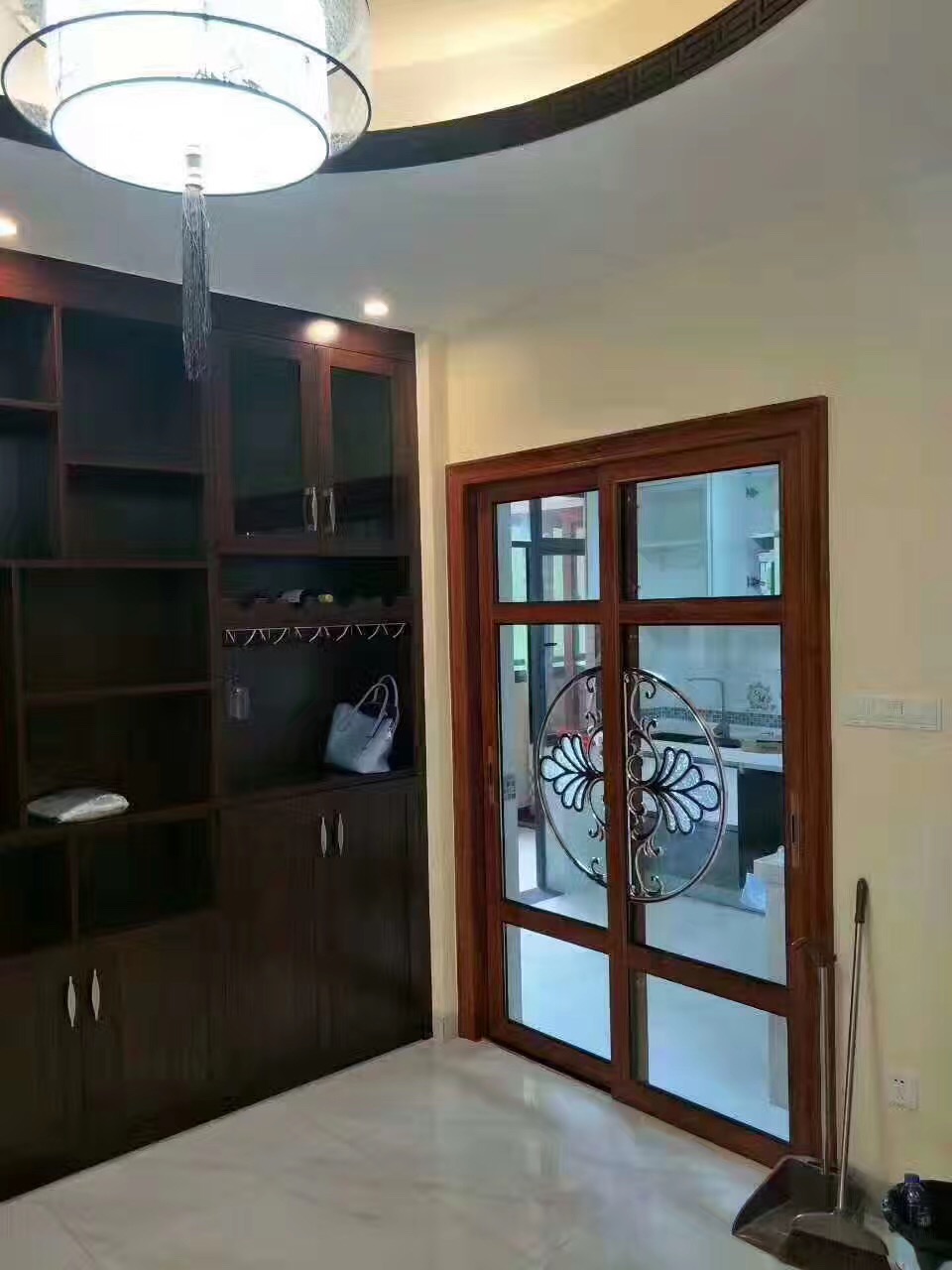 背景墙护理妙招，让你的墙面焕然一新