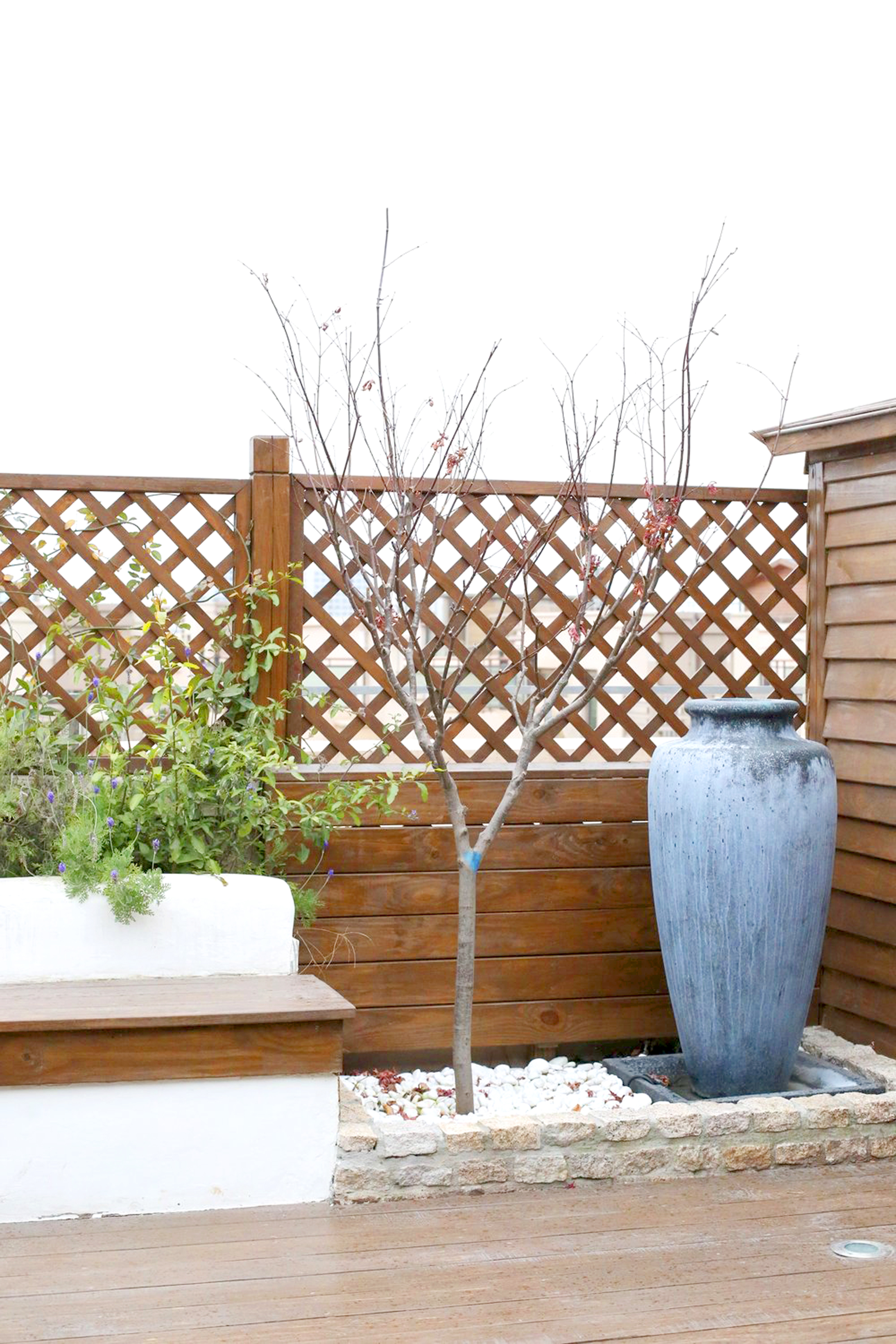 精选防腐木围栏效果图，打造自然与实用兼备的户外空间