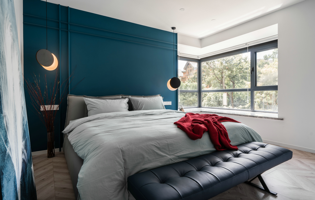 红蓝搭配设计图：打造家居视觉冲击力