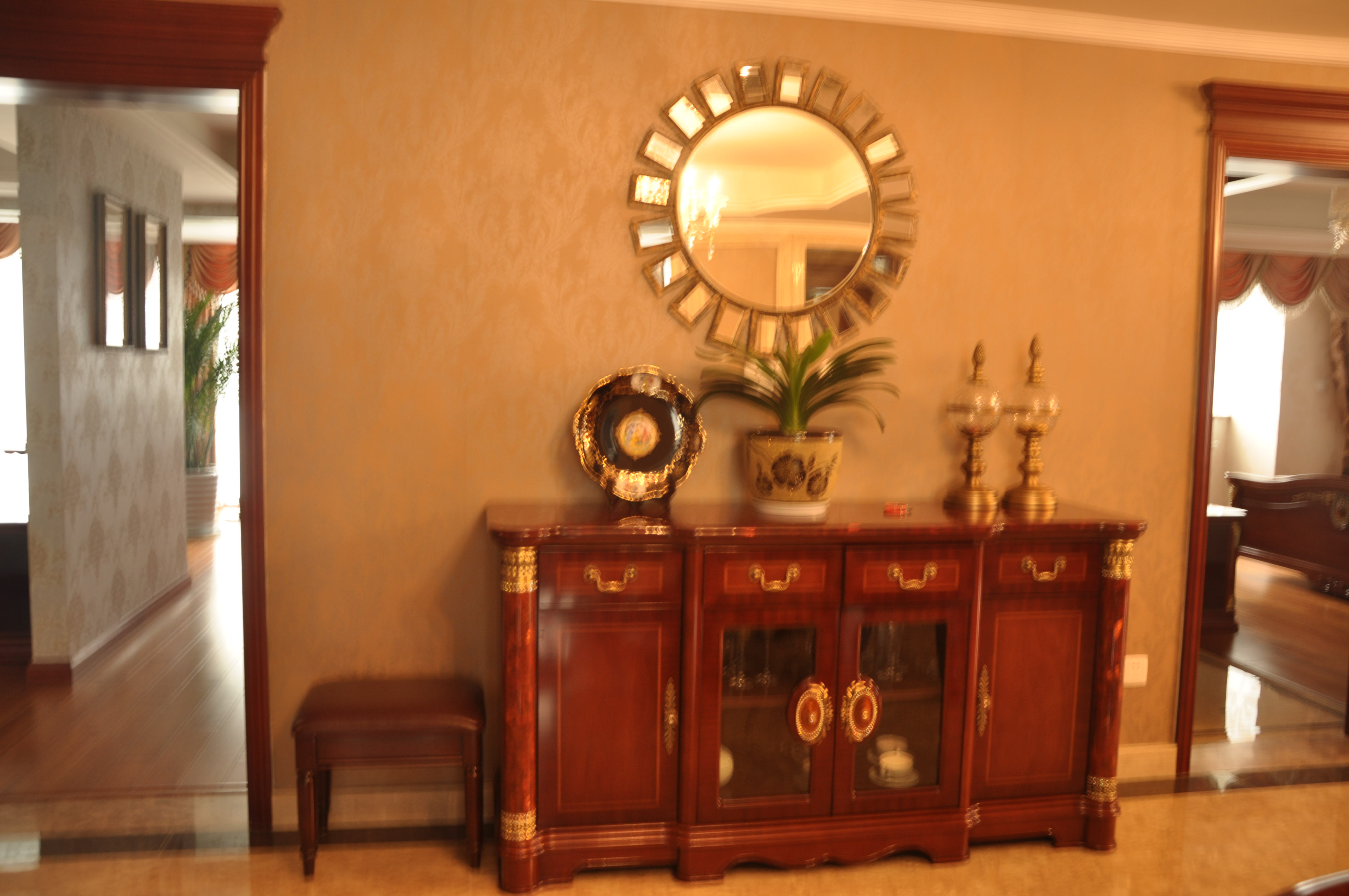 复古复式装修设计指南：经典元素与空间利用技巧