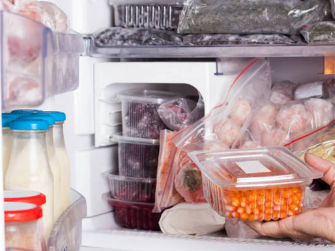为何冰箱会产生臭味？去除冰箱异味的方法有哪些？