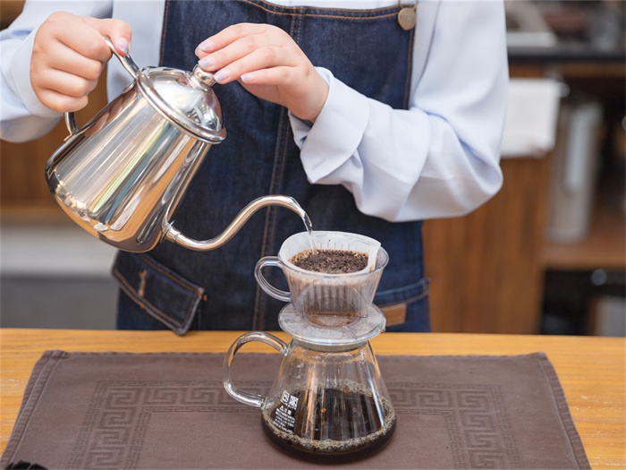 咖啡壶的种类有哪些？咖啡壶的清洗方法？