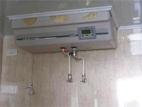 美的热水器自己安装图  美的热水器安装示意图