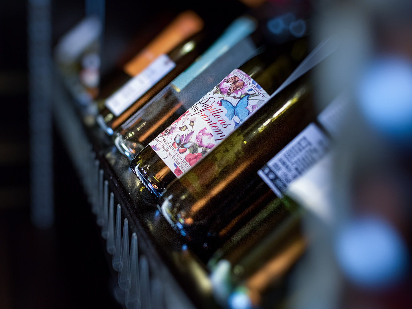酒架设计有哪些要求？酒架尺寸多少合适？