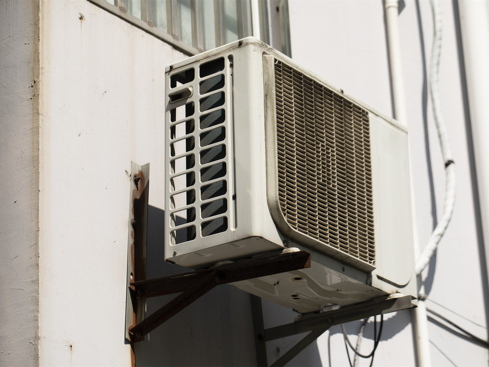 空调外机安装要求有哪些？这些规范不可不知！