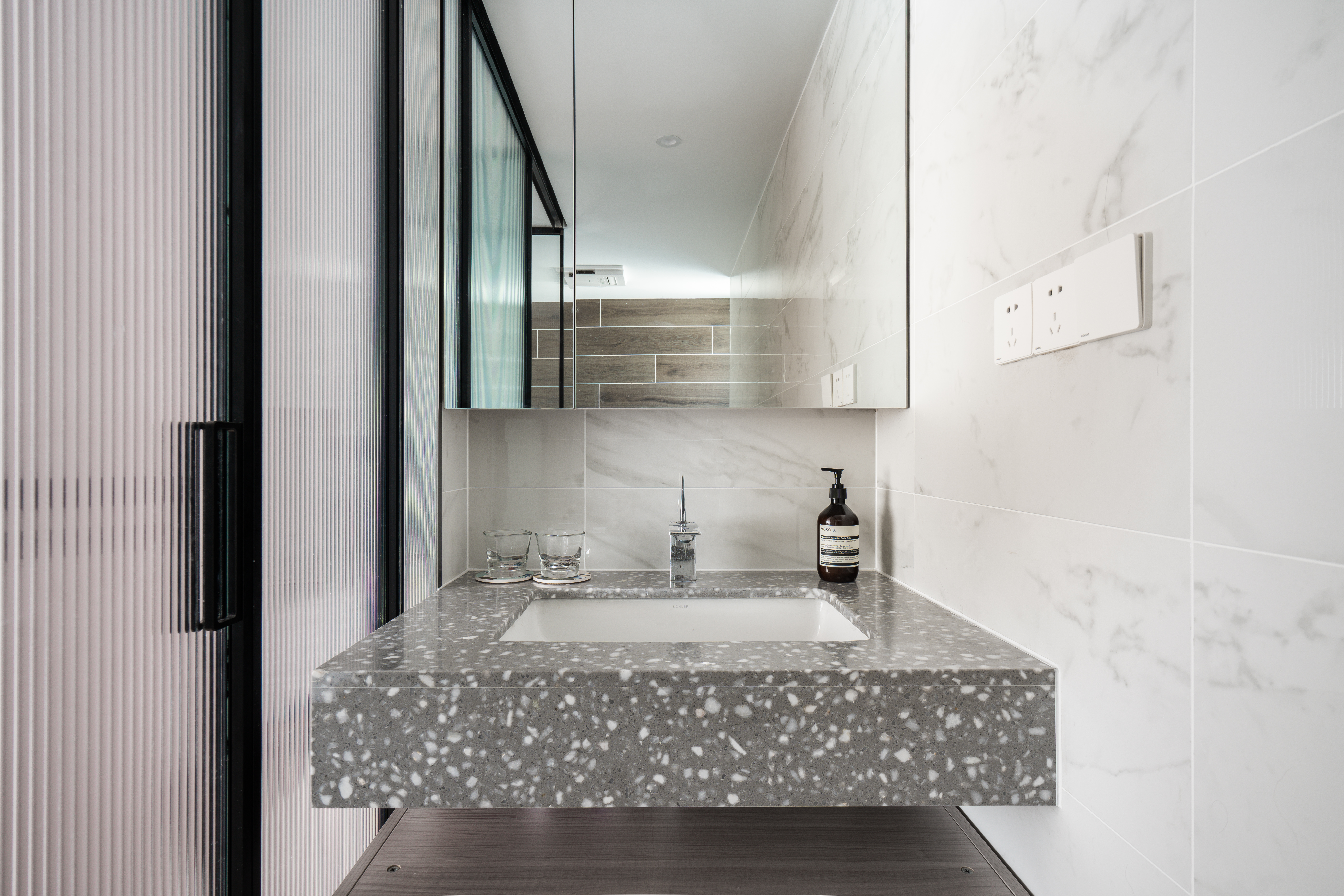 探索水磨石现代流行图案设计灵感